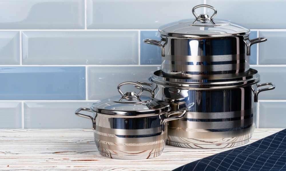 How to Clean Magnalite Cookware