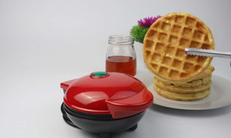 How To Clean Dash Waffle Maker   How To Clean Dash Waffle Maker 768x461 