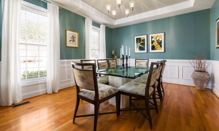 clean dining room chairs