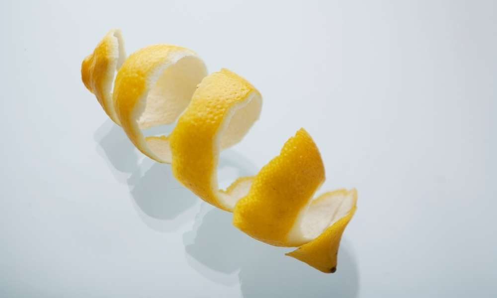Lemon Peels And Juice To Remove Roaches From Appliances