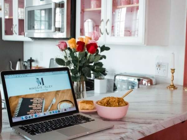 Install A Charging Point for Small Kitchen Desk Ideas