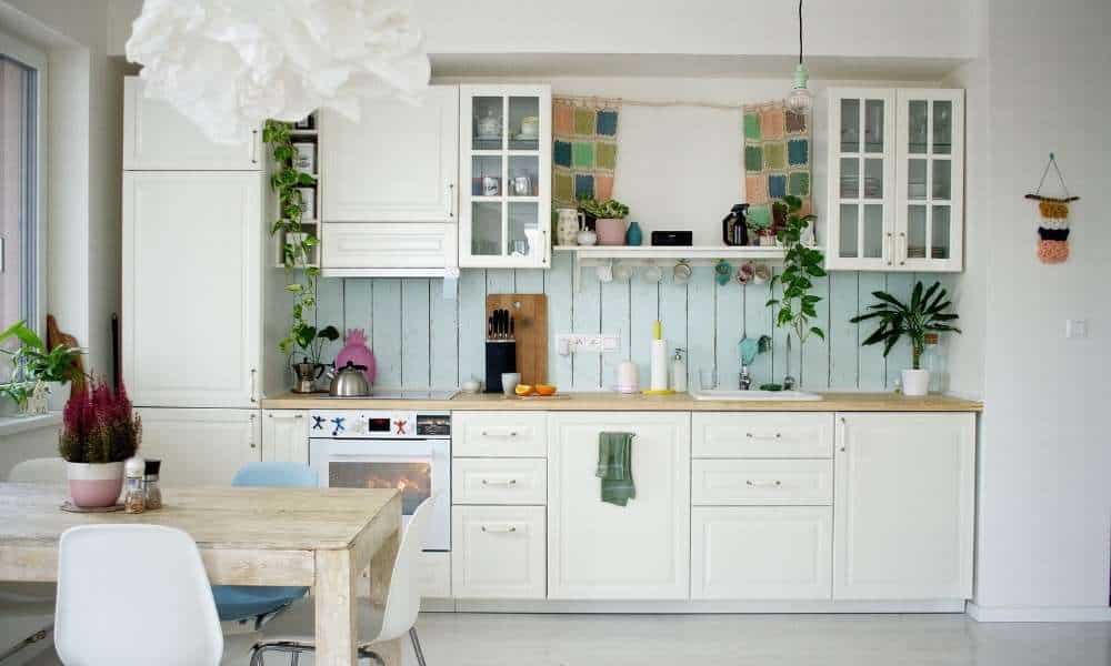 Choose White And Simple Hutch