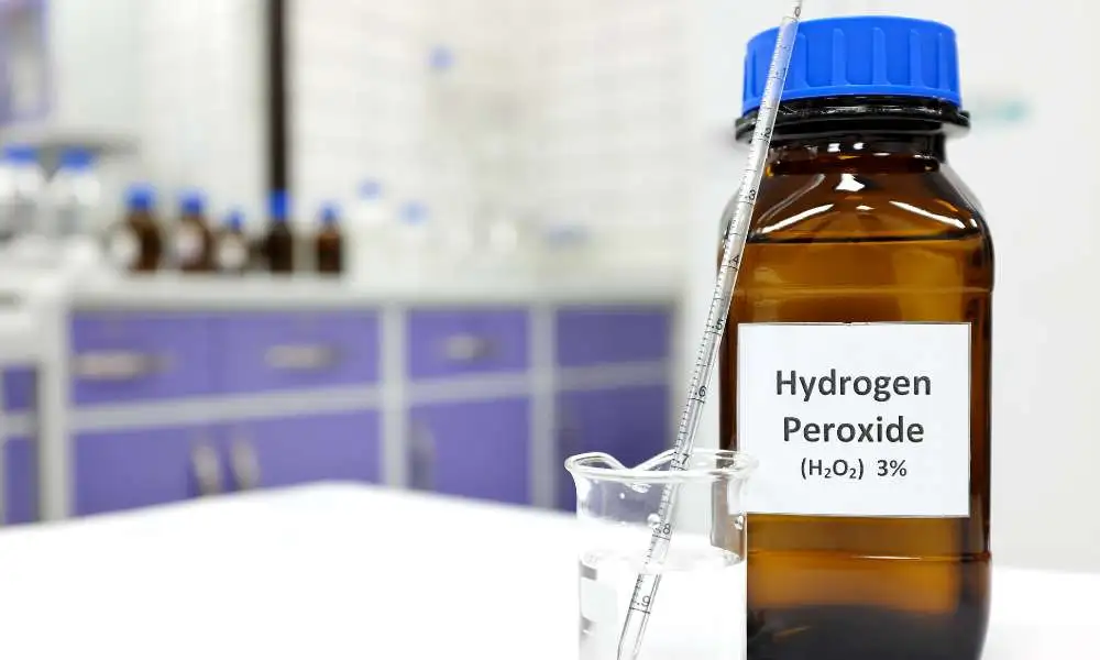 Get rid of stains with hydrogen peroxide