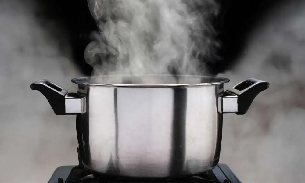 Hot water in hot cookware