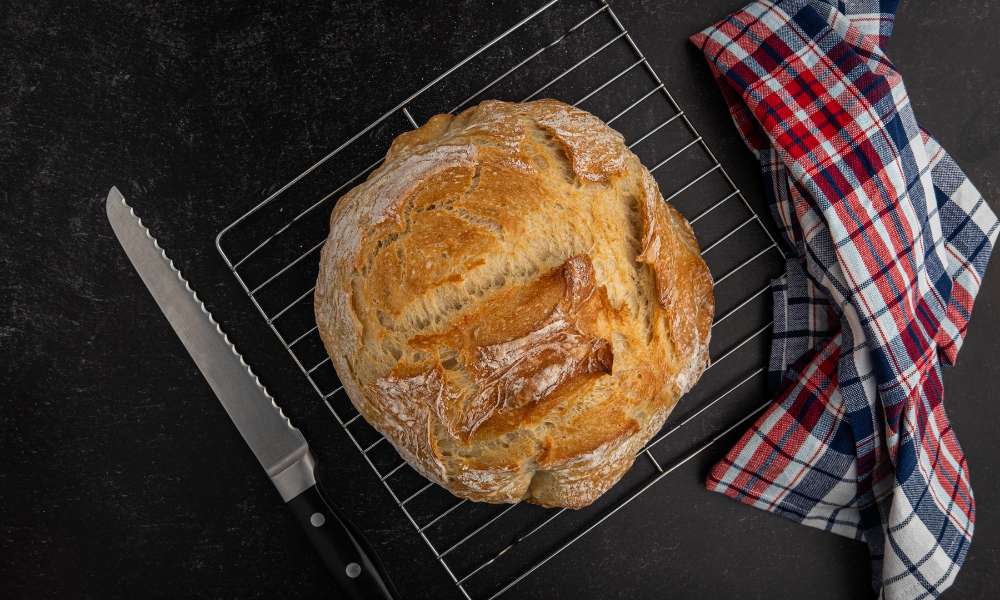 What To Use Instead Of A Dutch Oven For Bread